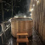 펜션 Unieke Boomhutten Met Hot Tub Door Bed En Boshuisjes *