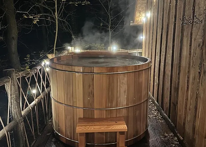 Σπίτι διακοπών New Unique Treehouses With Hot Tub In *